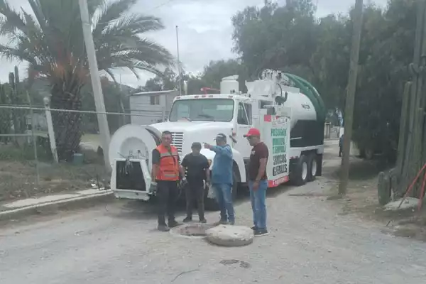 Sanitarios Portátiles Sahagún nos especializamos en la renta de sanitarios portátiles, fosas sépticas, desazolve y limpieza de fosas sépticas, así como en la renta de equipo Vactor y limpieza de drenajes
